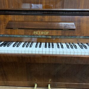 petrof tweedehandse piano