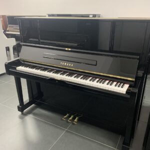 Yamaha UX2 tweedehands piano