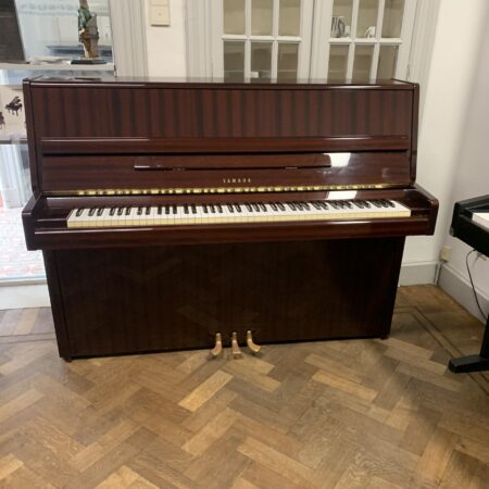 Yamaha P2 occasie mahonie piano klaviermeester orchestra hasselt